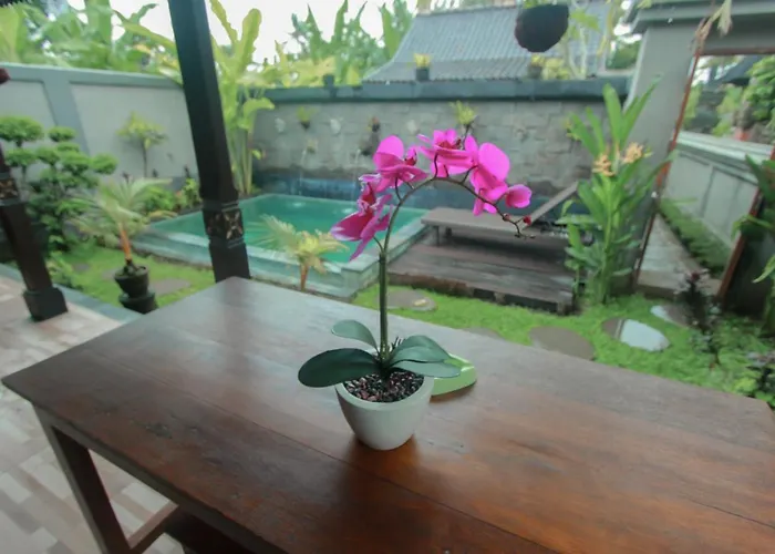 Natha Swari Private Pool Villa *