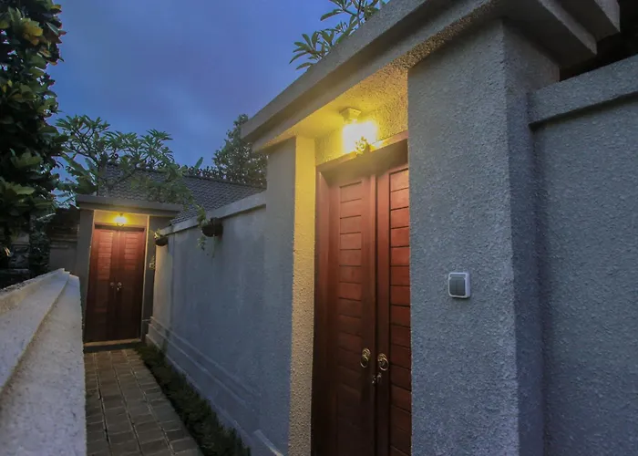 Natha Swari Private Pool Villa *