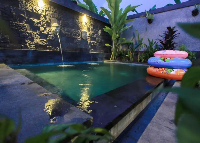 Natha Swari Private Pool Villa *